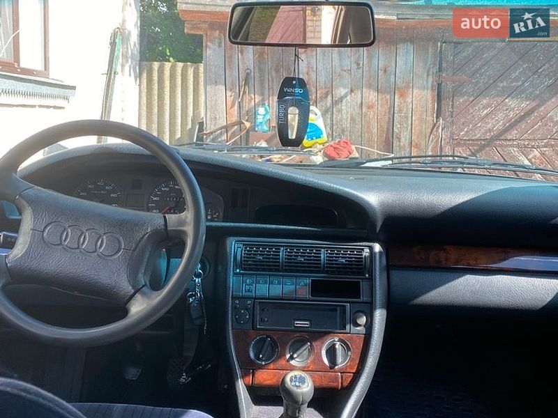 Седан Audi 100 1994 в Турийске
