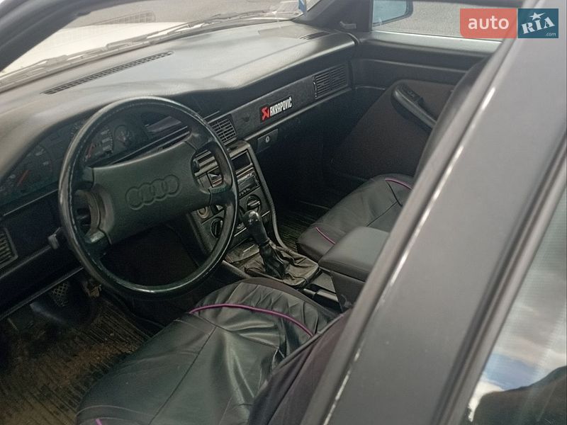 Седан Audi 100 1989 в Хмільнику