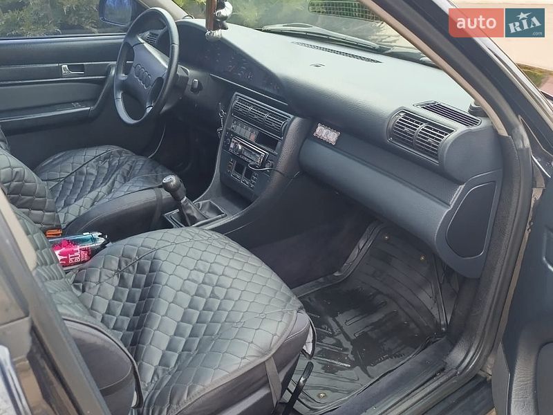 Седан Audi 100 1993 в Житомирі