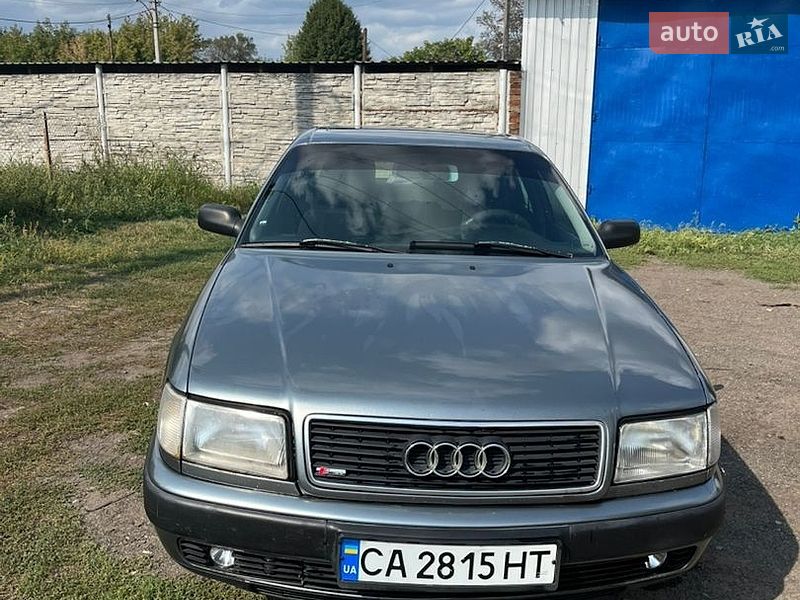 Седан Audi 100 1992 в Смілі