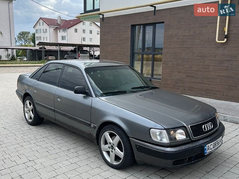 Седан Audi 100 1992 в Сокалі