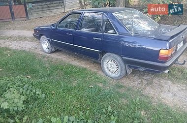 Седан Audi 100 1986 в Хотине