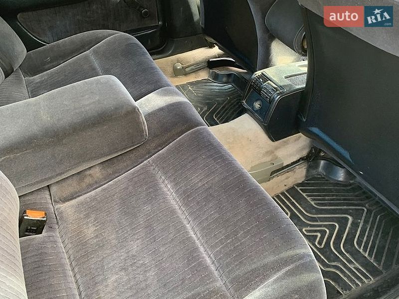 Седан Audi 100 1991 в Судовой Вишне