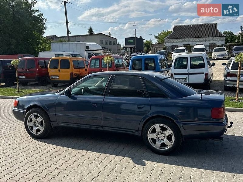 Седан Audi 100 1993 в Шумську