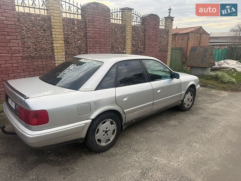 Седан Audi 100 1992 в Василькові