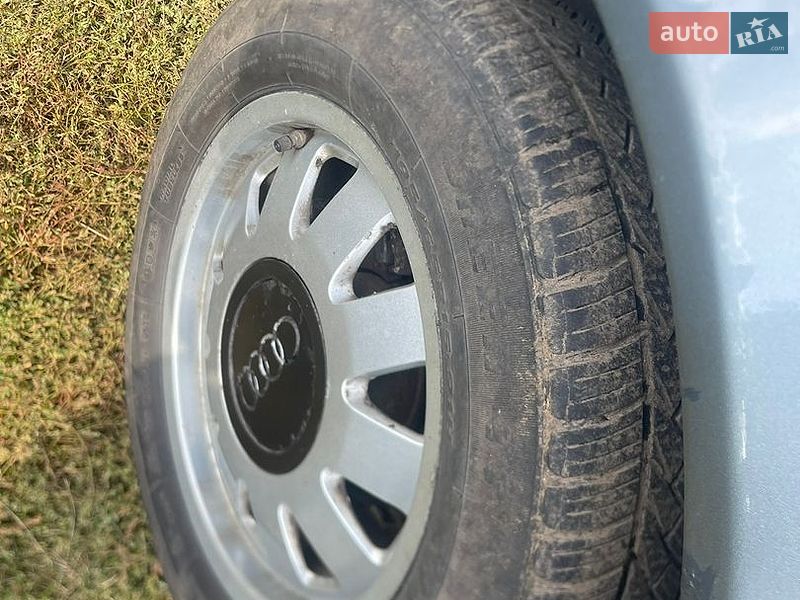 Седан Audi 100 1991 в Глухове