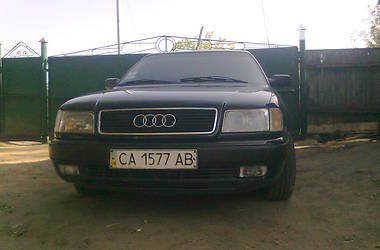 Седан Audi 100 1993 в Смеле