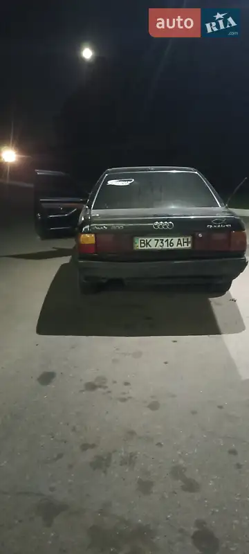 Седан Audi 200 1989 в 