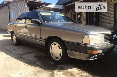 Седан Audi 200 1987 в Бершади