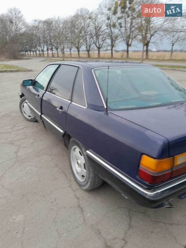 Седан Audi 200 1984 в Владимире