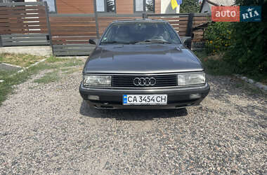 Седан Audi 200 1988 в Черкасах