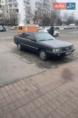 Седан Audi 200 1985 в Горе