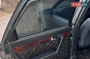 Седан Audi 200 1991 в Глухове