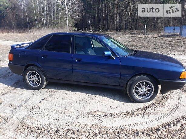 Седан Audi 80 1990 в Киеве