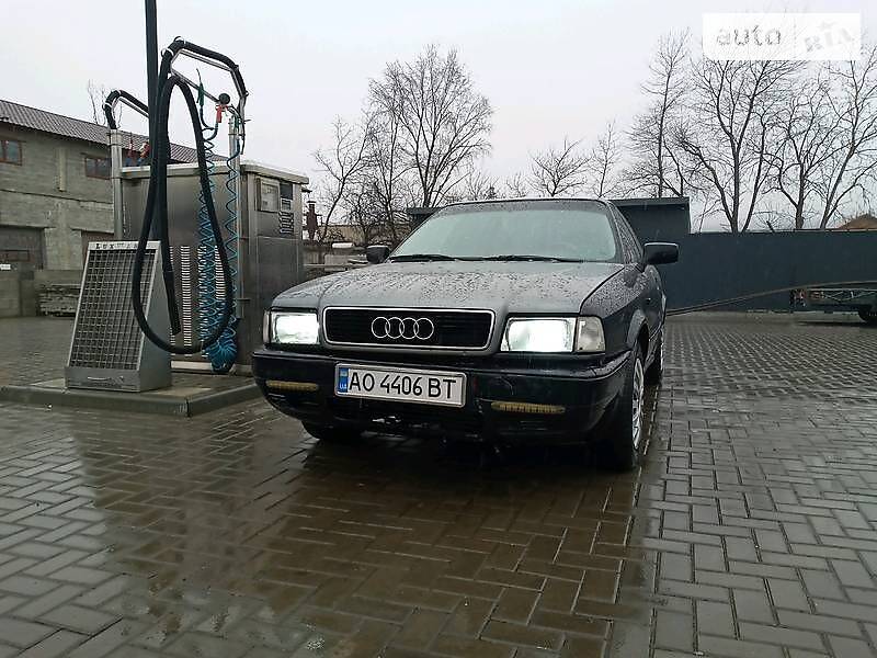 Седан Audi 80 1994 в Ужгороде