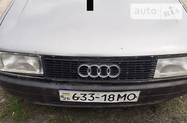 Седан Audi 80 1988 в Новоселице