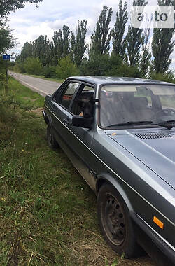 Седан Audi 80 1986 в Сторожинце