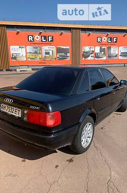 Седан Audi 80 1994 в 