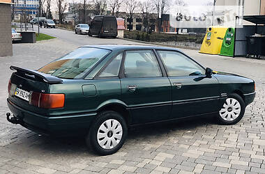 Седан Audi 80 1988 в Ивано-Франковске