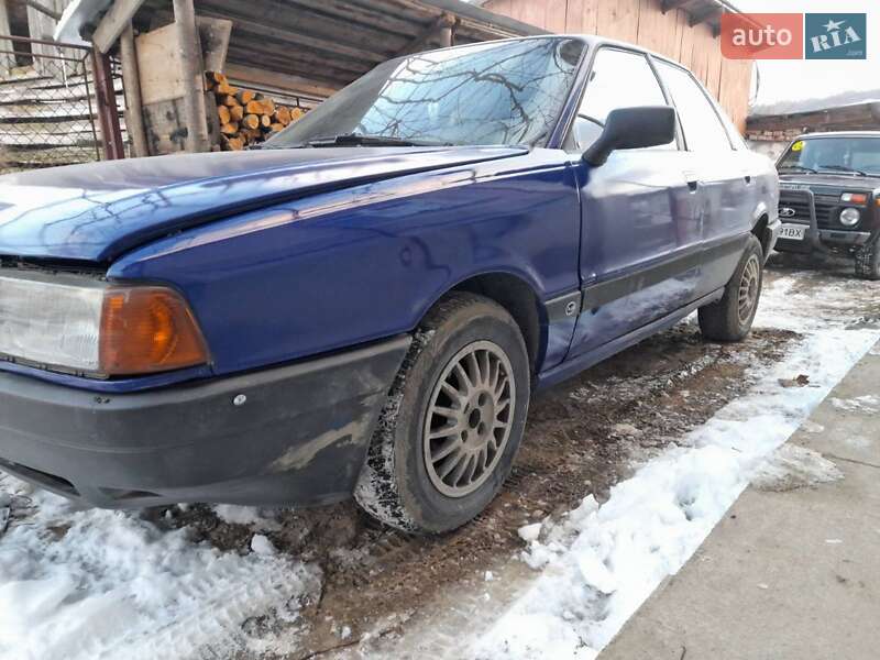 Седан Audi 80 1987 в Перечині