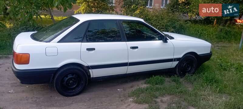 Седан Audi 80 1987 в Лубнах