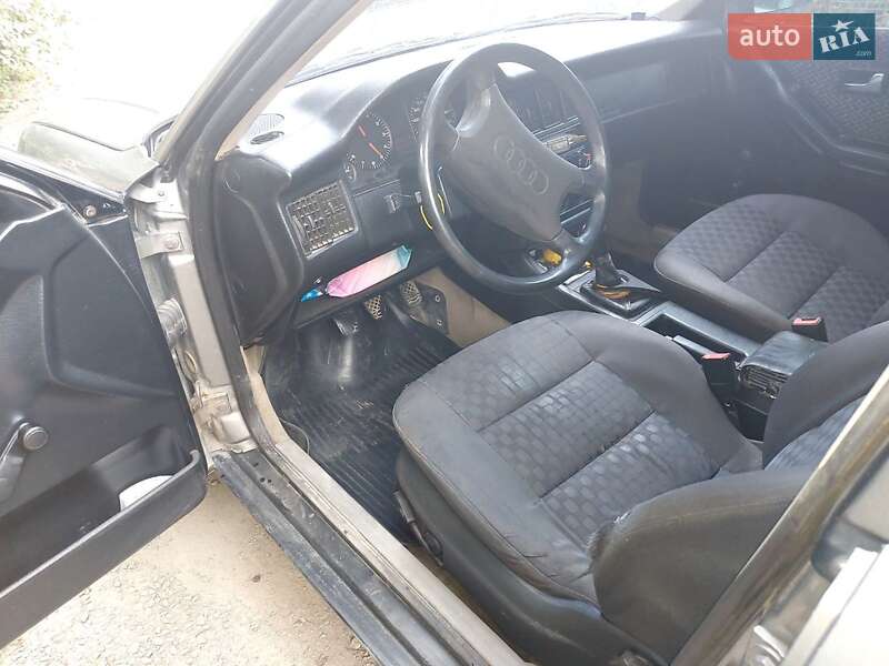 Седан Audi 80 1987 в Запоріжжі
