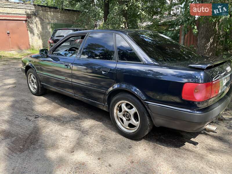 Седан Audi 80 1993 в Ирпене