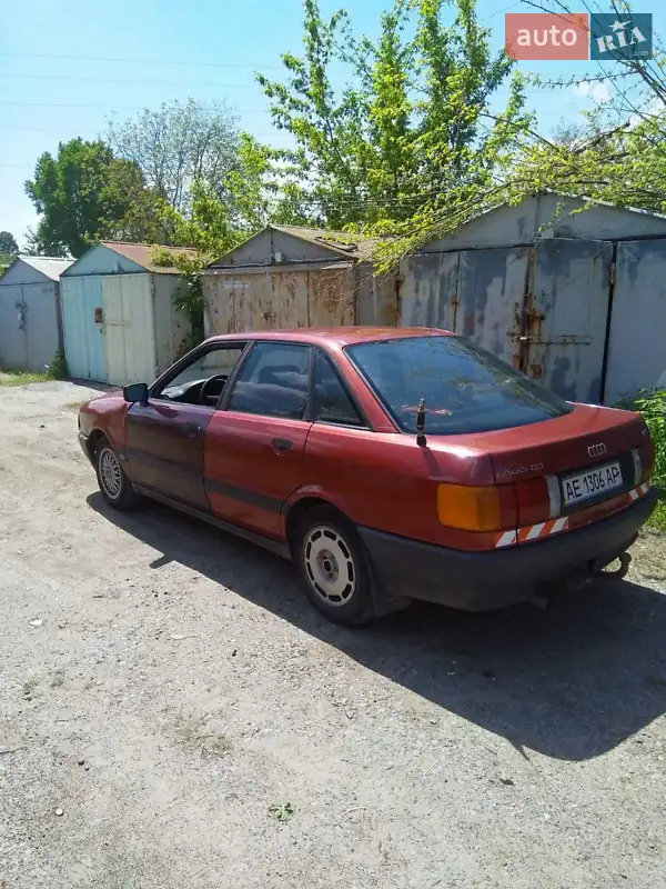 Audi 80