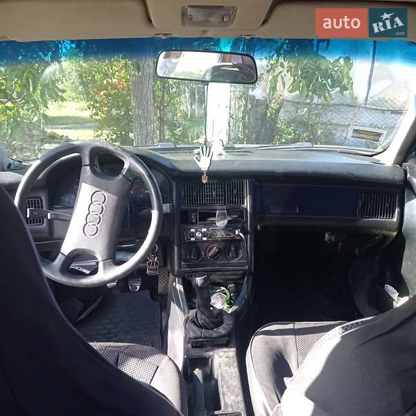 Седан Audi 80 1987 в Переяславе