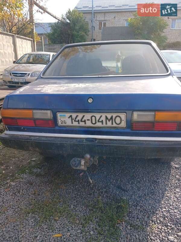 Седан Audi 80 1981 в Чернівцях