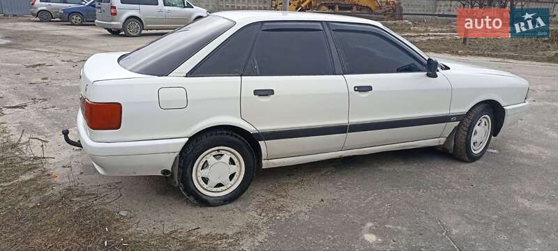 Седан Audi 80 1988 в Кременчуці