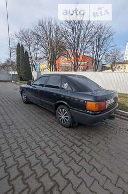 Седан Audi 80 1991 в Черновцах