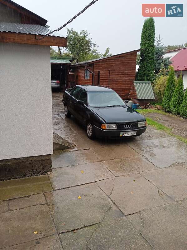 Седан Audi 80 1989 в Самборе