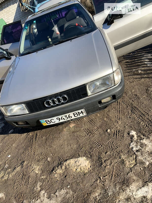 Седан Audi 80 1988 в Стрые