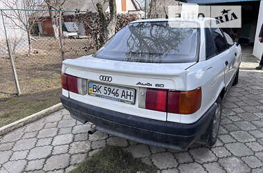 Седан Audi 80 1988 в Млинове