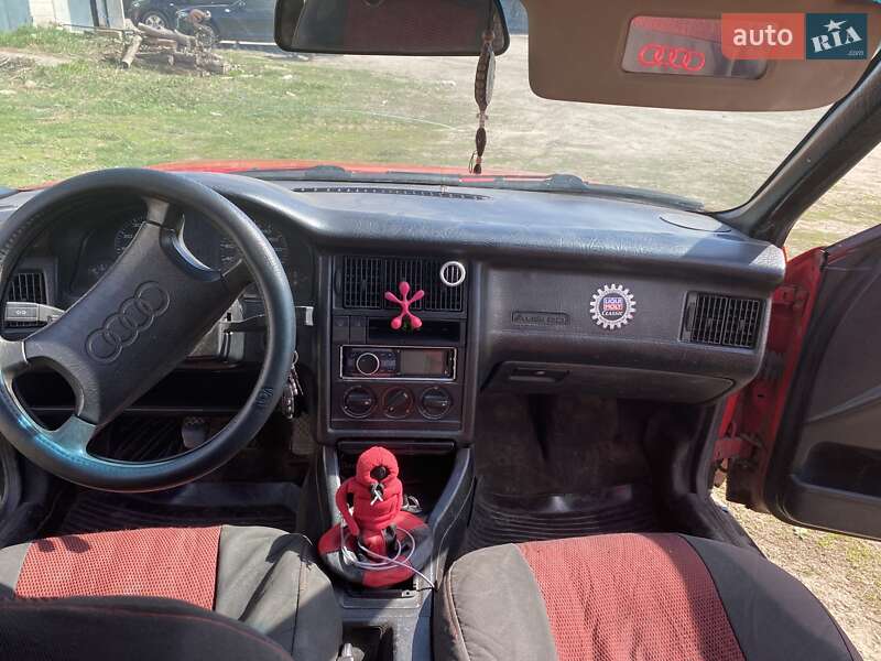 Седан Audi 80 1989 в Глухове