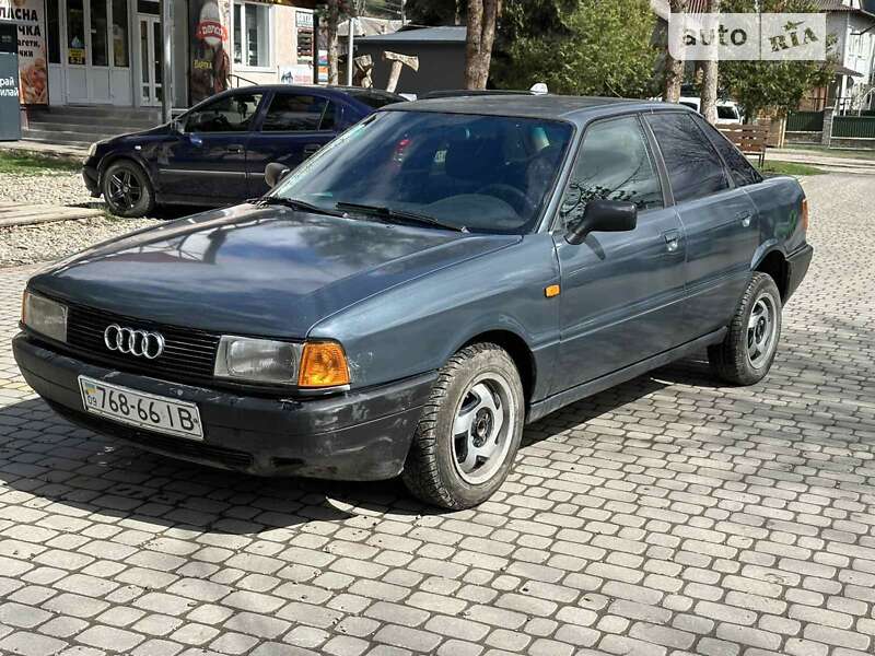 Седан Audi 80 1990 в Косові