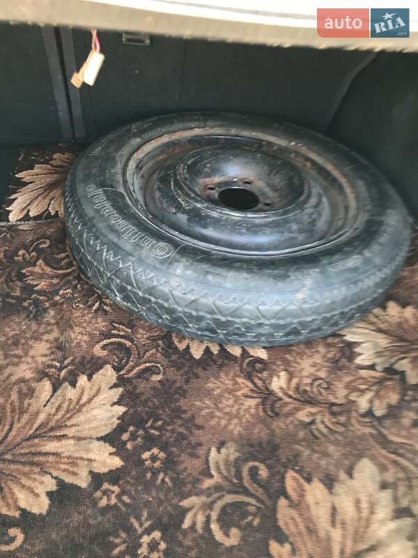 Седан Audi 80 1993 в Шацке