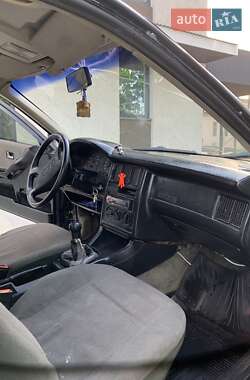 Седан Audi 80 1987 в Черновцах