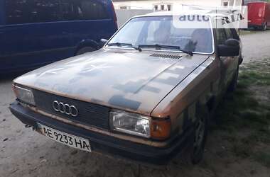 Седан Audi 80 1980 в Черновцах
