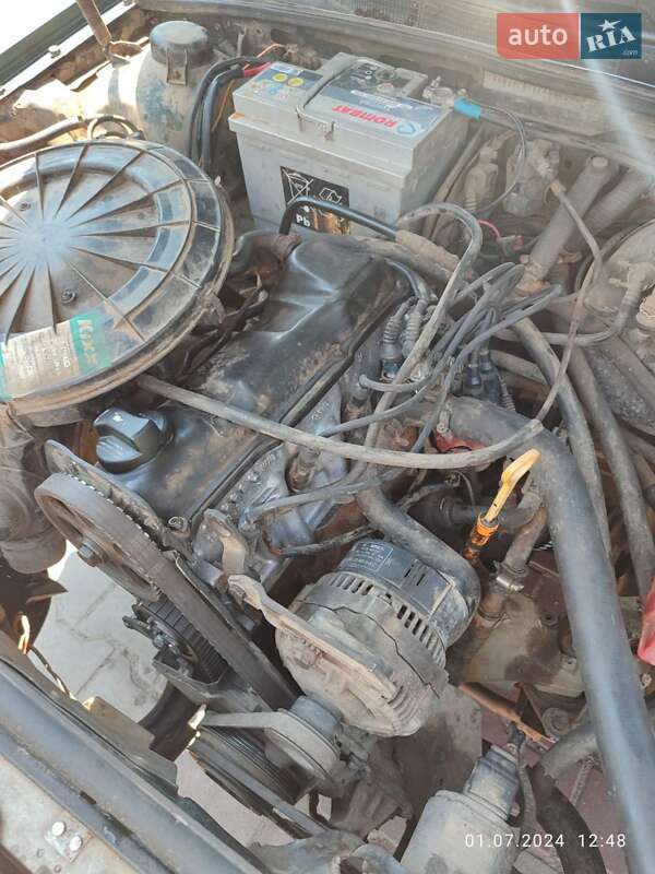 Седан Audi 80 1993 в Виннице