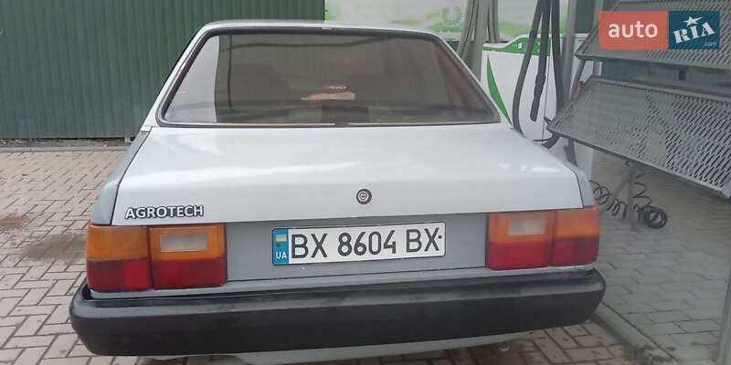Седан Audi 80 1985 в Хмельницком