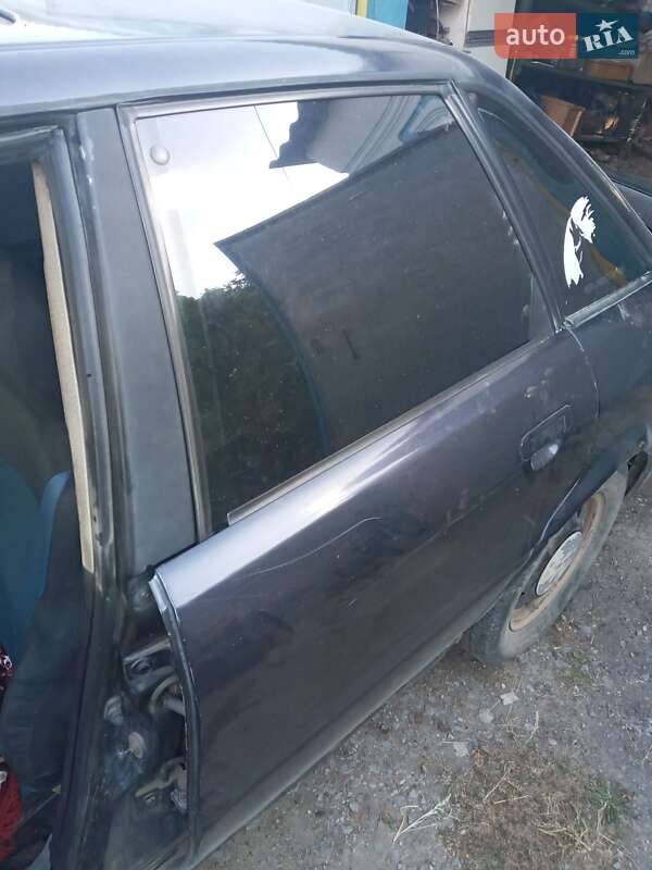 Седан Audi 80 1987 в Каменец-Подольском
