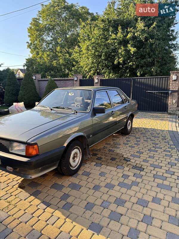 Седан Audi 80 1986 в Чернівцях