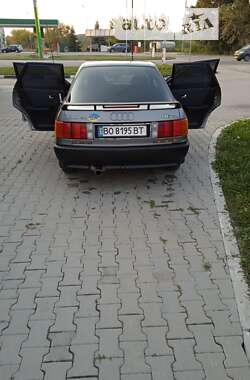 Седан Audi 80 1989 в Чорткове