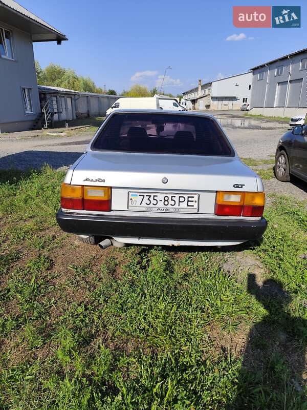 Седан Audi 80 1986 в Ужгороде