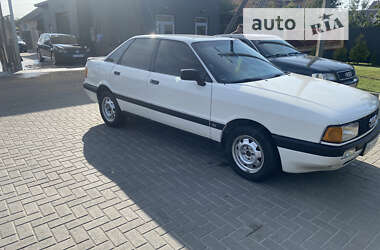 Седан Audi 80 1988 в Любешове