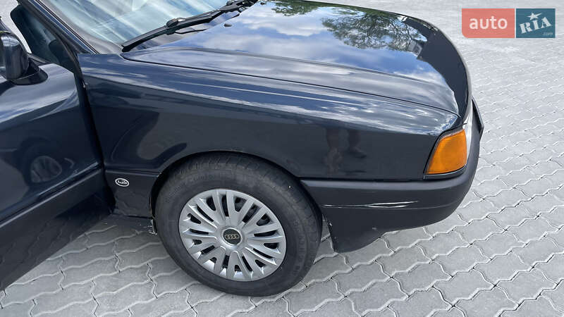 Седан Audi 80 1989 в Бориславі