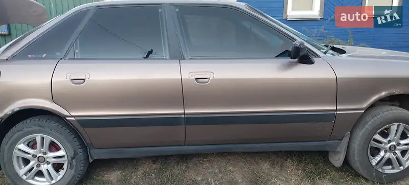 Audi 80