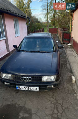 Седан Audi 80 1991 в Гощі